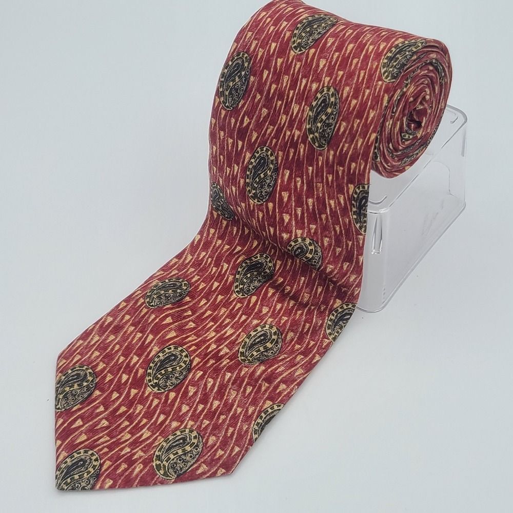 Emanuel Ungaro Designer Paris 100% Silk Tie 58" Red With Paisley Made in Italy